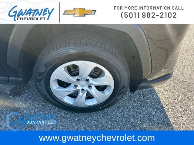 Used 2024 Toyota RAV4 LE AWD/4WD image 12