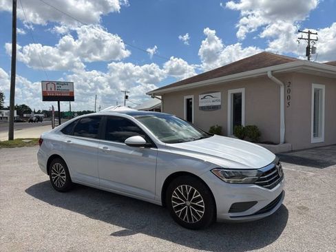Used 2019 Volkswagen Jetta SE FWD image 5
