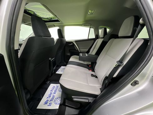 Used 2016 Toyota RAV4 XLE AWD/4WD image 27