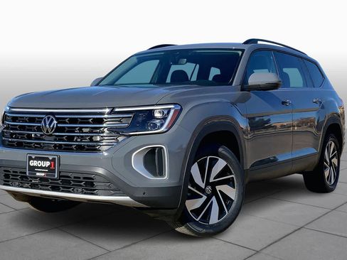 New 2026 Volkswagen Atlas SE FWD image 1