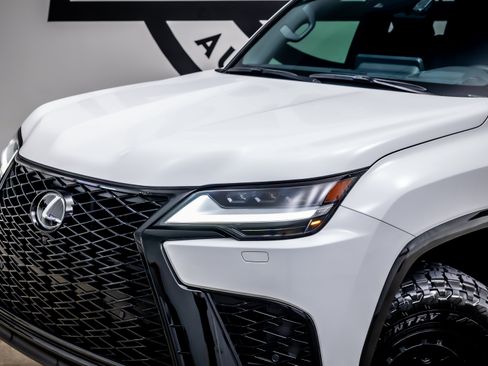 Used 2024 Lexus LX 600 F Sport AWD/4WD image 30