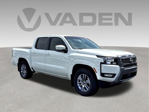 Used 2025 Nissan Frontier SV w/ SV Convenience Package RWD image 1