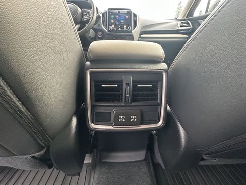 Used 2024 Subaru Forester Limited image 17