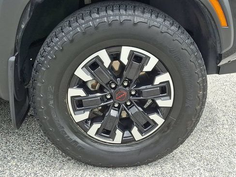 Used 2024 Nissan Frontier PRO-4X w/ Technology Package AWD/4WD image 11
