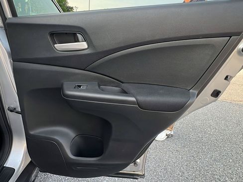 Used 2016 Honda CR-V SE image 14