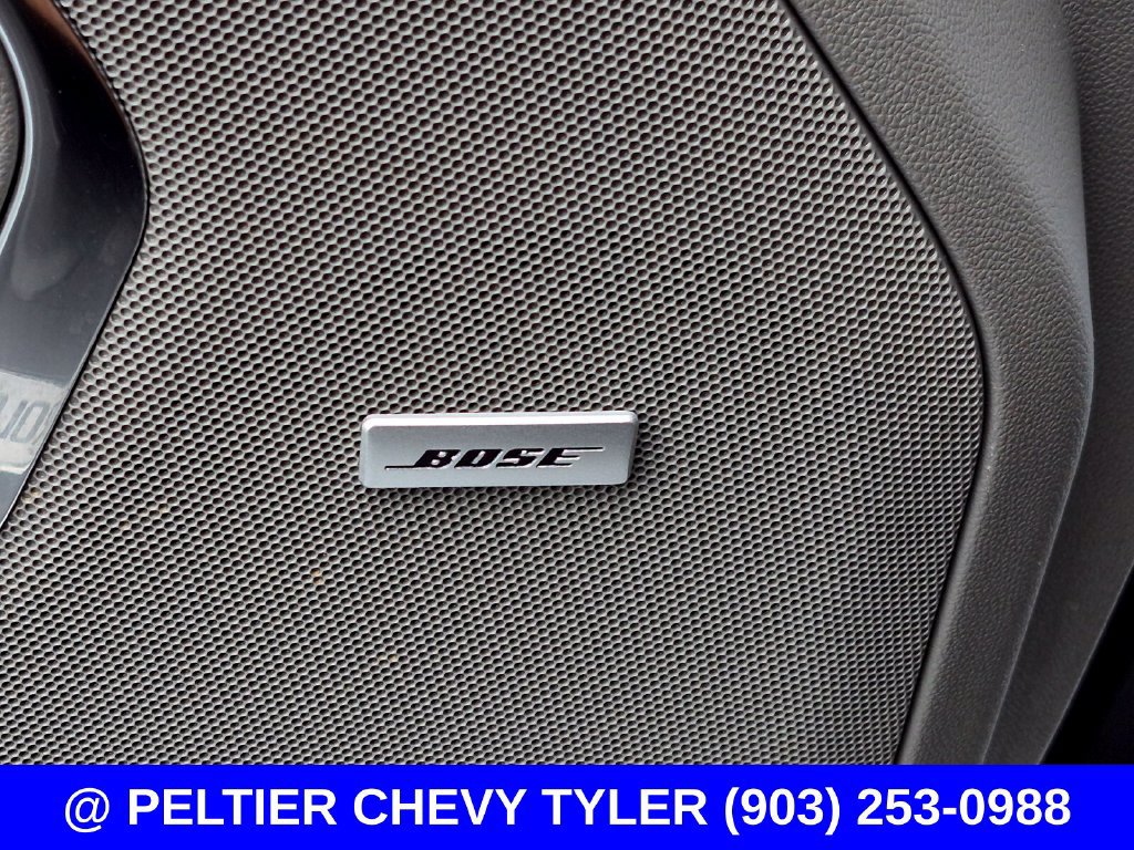 Used 2024 Chevrolet Tahoe Z71 w/ Luxury Package AWD/4WD image 31
