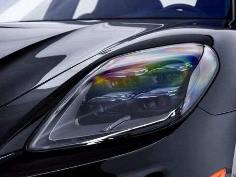 New 2026 Porsche Panamera Turbo image 7