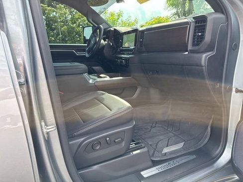 Used 2025 Chevrolet Silverado 2500 High Country w/ High Country Premium Package AWD/4WD image 36