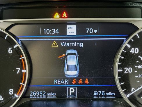 Used 2023 Nissan Altima 2.5 SV w/ SV Premium Package FWD image 19