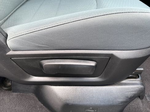 Used 2017 RAM 1500 Express image 20