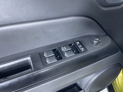 Used 2012 Jeep Patriot Sport w/ PWR Value Group AWD/4WD image 13