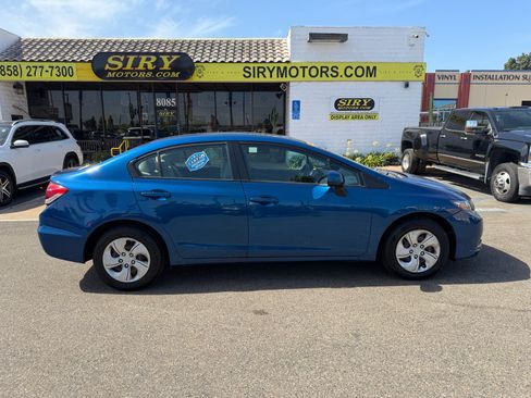 Used 2013 Honda Civic LX image 2