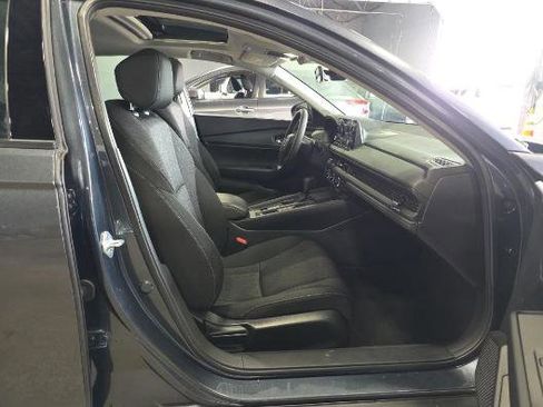 Used 2023 Honda Accord EX image 3