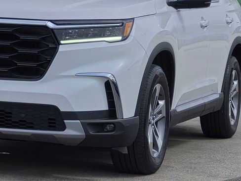 Certified 2025 Honda Pilot EX-L image 12