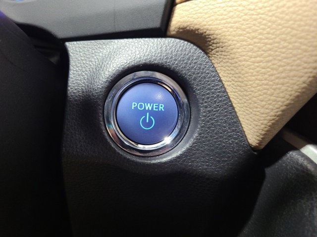 Used 2022 Toyota RAV4 XLE w/ Convenience Package AWD/4WD image 35