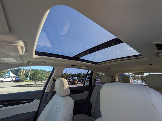 Used 2020 Cadillac XT6 Premium Luxury FWD image 21