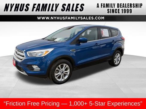 Used 2019 Ford Escape SE image 1