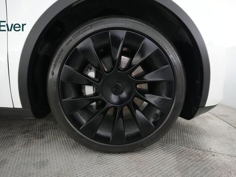 Used 2021 Tesla Model Y Long Range AWD/4WD image 20