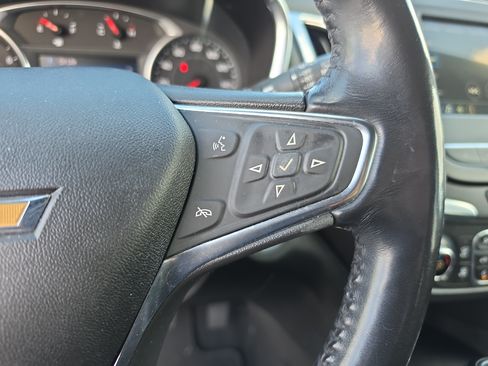 Certified 2019 Chevrolet Equinox LT w/ Driver Convenience Package FWD image 22