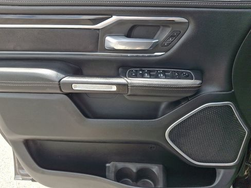 Used 2020 RAM 1500 Laramie w/ Sport Appearance Package AWD/4WD image 12