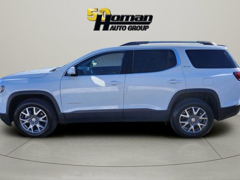 Used 2023 GMC Acadia SLE w/ Driver Convenience Package image 2
