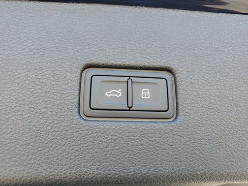New 2026 Audi Q8 Premium Plus AWD/4WD image 10