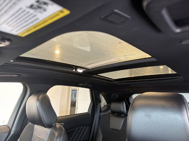 Used 2020 Ford Edge ST w/ Cold Weather Package AWD/4WD image 24