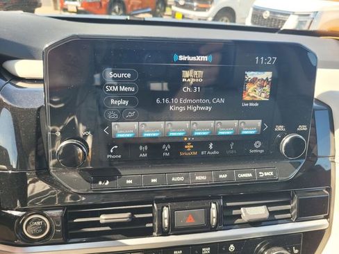 Certified 2022 Nissan Pathfinder Platinum w/ Cargo Package image 24