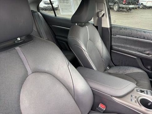 Used 2023 Toyota Camry XLE w/ Navigation Package image 20