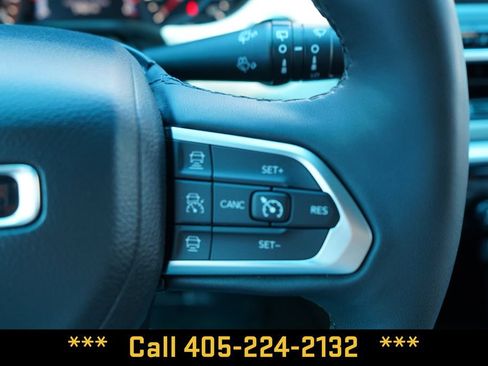 Used 2025 Jeep Compass Limited AWD/4WD image 33