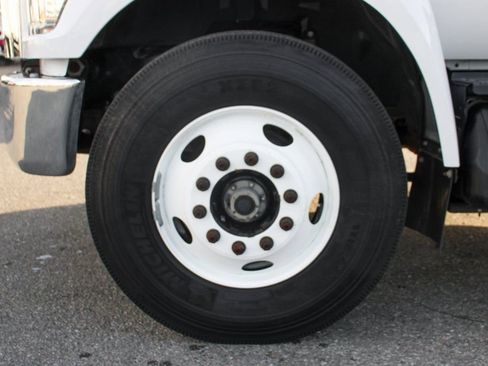 Used 2019 Ford F750 2WD Regular Cab Super Duty image 46