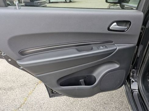 Used 2023 Dodge Durango SXT AWD/4WD image 25