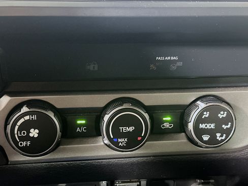 Used 2022 Toyota Tacoma SR w/ SR Convenience Package image 23