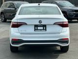 New 2024 Volkswagen Jetta SE image 5