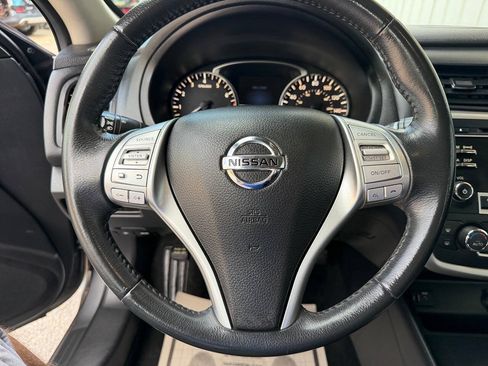 Used 2016 Nissan Altima 2.5 SV w/ Convenience Package FWD image 22