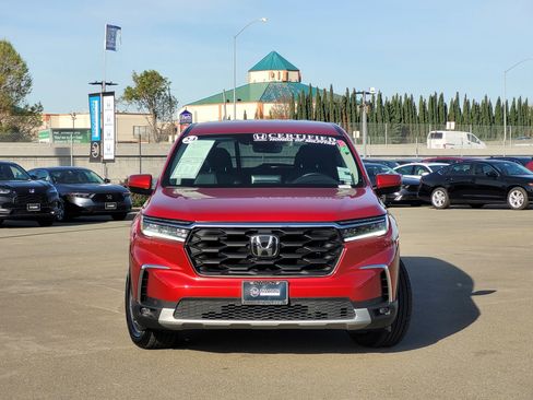 Certified 2024 Honda Pilot EX-L image 2