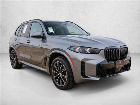 Used 2026 BMW X5 xDrive40i AWD/4WD image 3