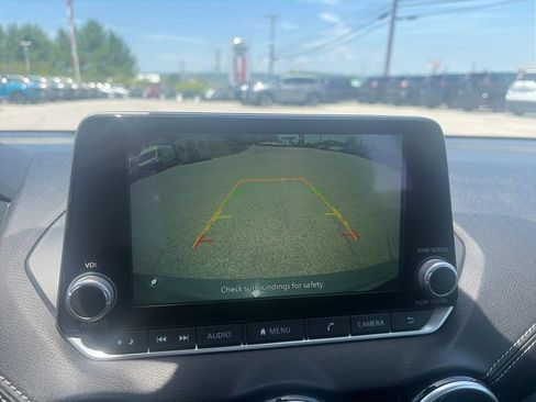 Used 2024 Nissan Sentra SV FWD image 20