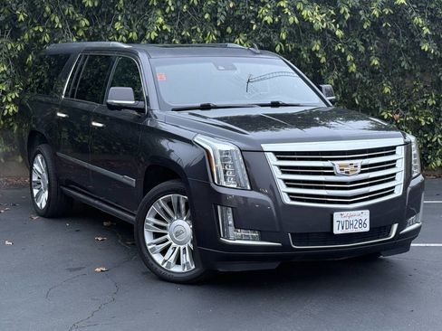 Used 2016 Cadillac Escalade ESV Platinum image 1