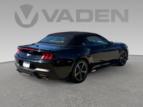 Used 2024 Ford Mustang Premium image 19