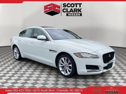 Used 2018 Jaguar XF Premium AWD/4WD image 1