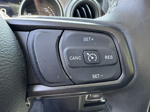 Used 2023 Jeep Wrangler Unlimited w/ 8.4" Radio Group AWD/4WD image 31