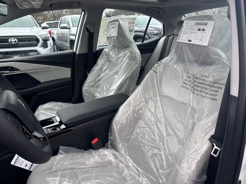 New 2026 Toyota Camry XLE image 18