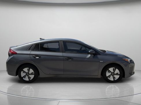 Used 2018 Hyundai Ioniq Blue FWD image 2