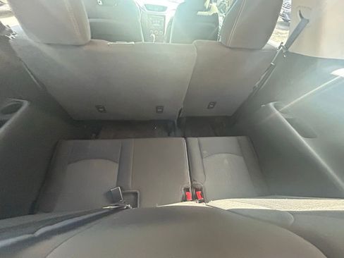Used 2017 Chevrolet Traverse LT w/ Style and Technology Package image 38