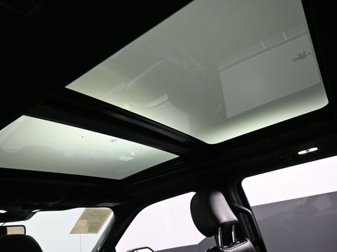 Used 2019 Ford F150 Raptor w/ Equipment Group 802A Luxury image 14