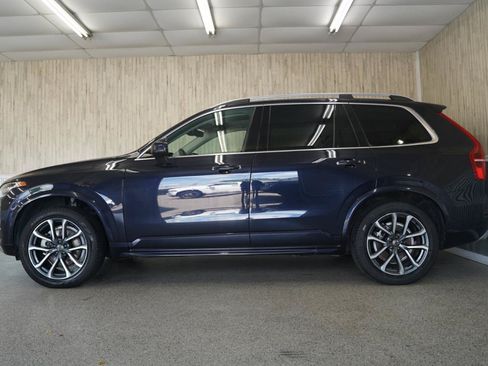 Used 2019 Volvo XC90 T6 Momentum w/ Protection Package Premier AWD/4WD image 5