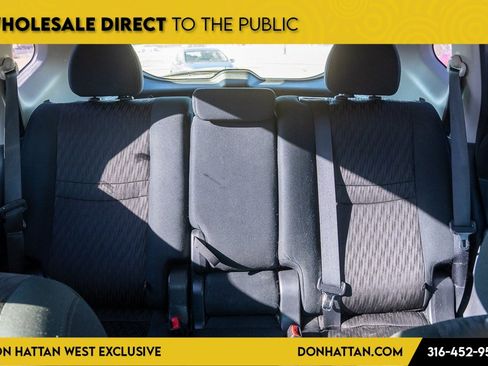 Used 2018 Nissan Rogue S image 17