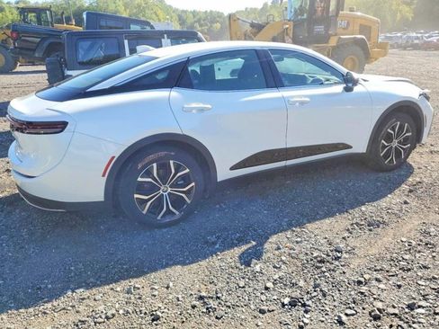 Used 2023 Toyota Crown XLE image 4