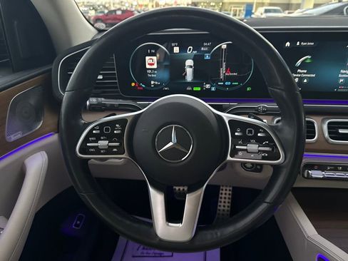 Used 2022 Mercedes-Benz GLS 450 4MATIC image 18